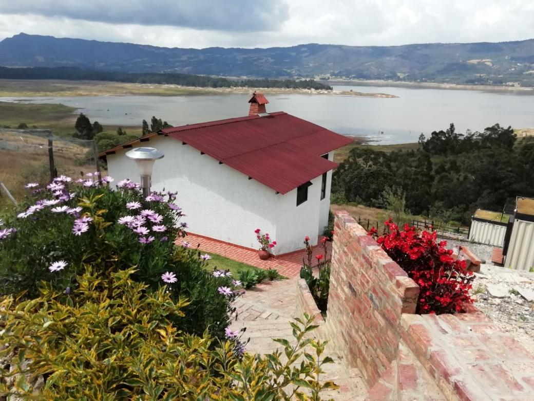 グアタビータ Benigno Mirador Bed & Breakfast エクステリア 写真