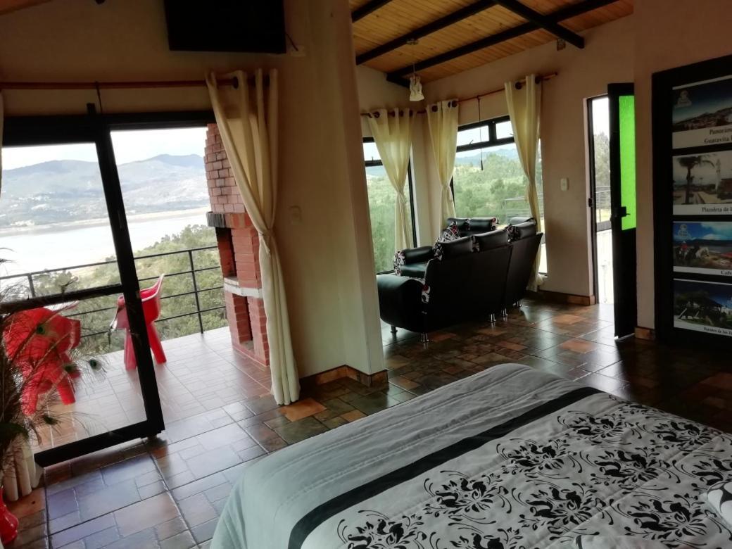グアタビータ Benigno Mirador Bed & Breakfast エクステリア 写真