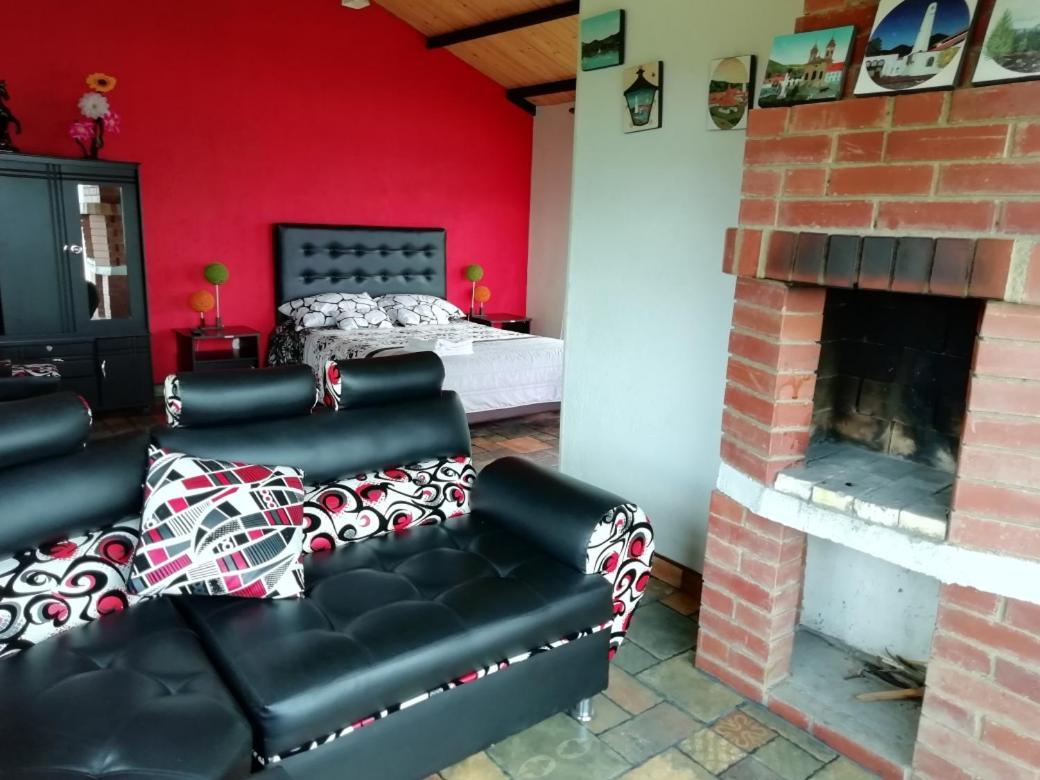 グアタビータ Benigno Mirador Bed & Breakfast エクステリア 写真