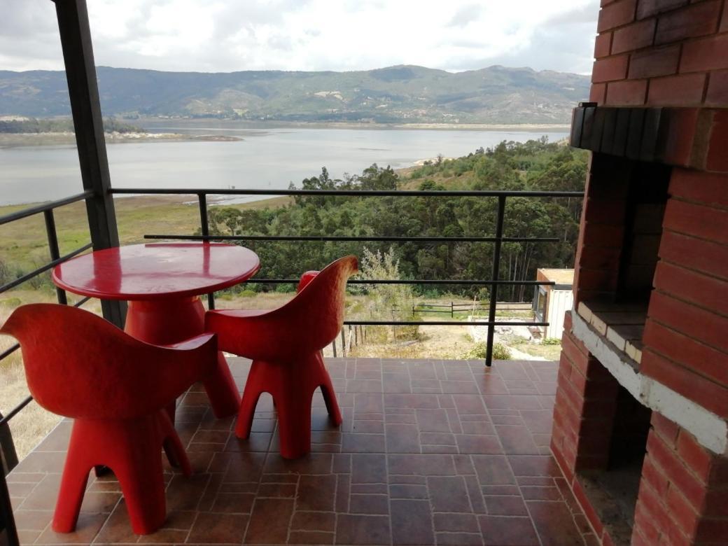 グアタビータ Benigno Mirador Bed & Breakfast エクステリア 写真